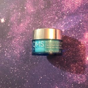 INTENSIVE EYE CARE CREAM
Day & Night Eye Cream
